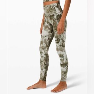 Lululemon Align Pant 28" *Diamond Dye LightSage Army Green Dark Olive EUC 8 Rare